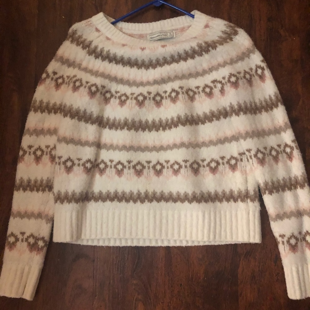 Abercrombie and Fitch sweater small